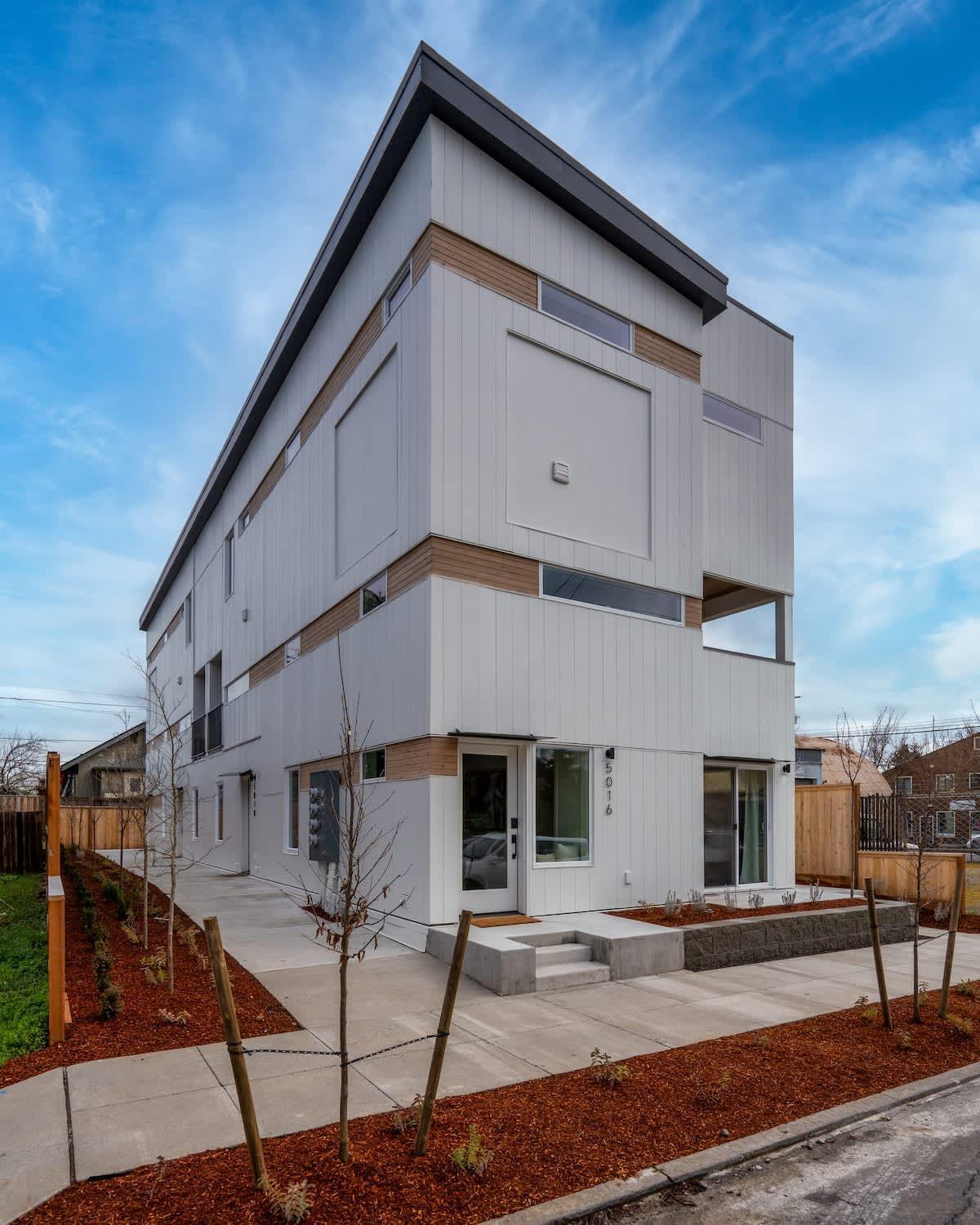 Albertaarts Happy Place Townhome - 91 Walkscore